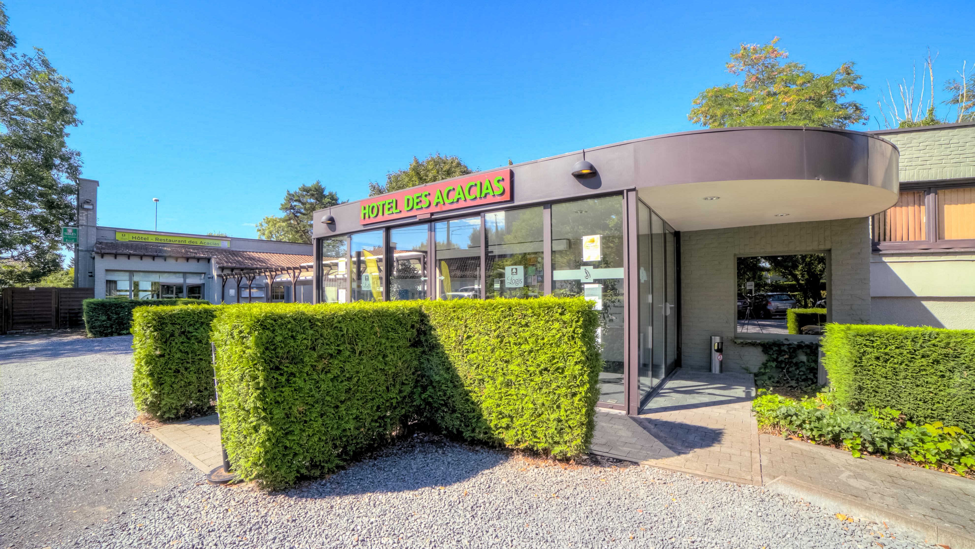 Logis Hotel Restaurant Des Acacias Lille Neuville En Ferrain Neuville-en-Ferrain Exterior photo